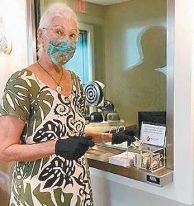 Maui Grown Therapies,  patients help raise money for the Maui Food Bank